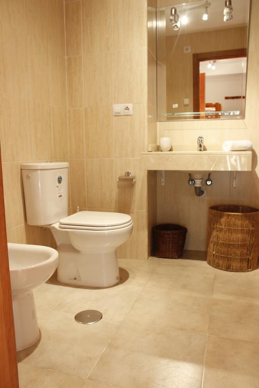 Apartamentos Habitat Zona Media 모나칠 외부 사진