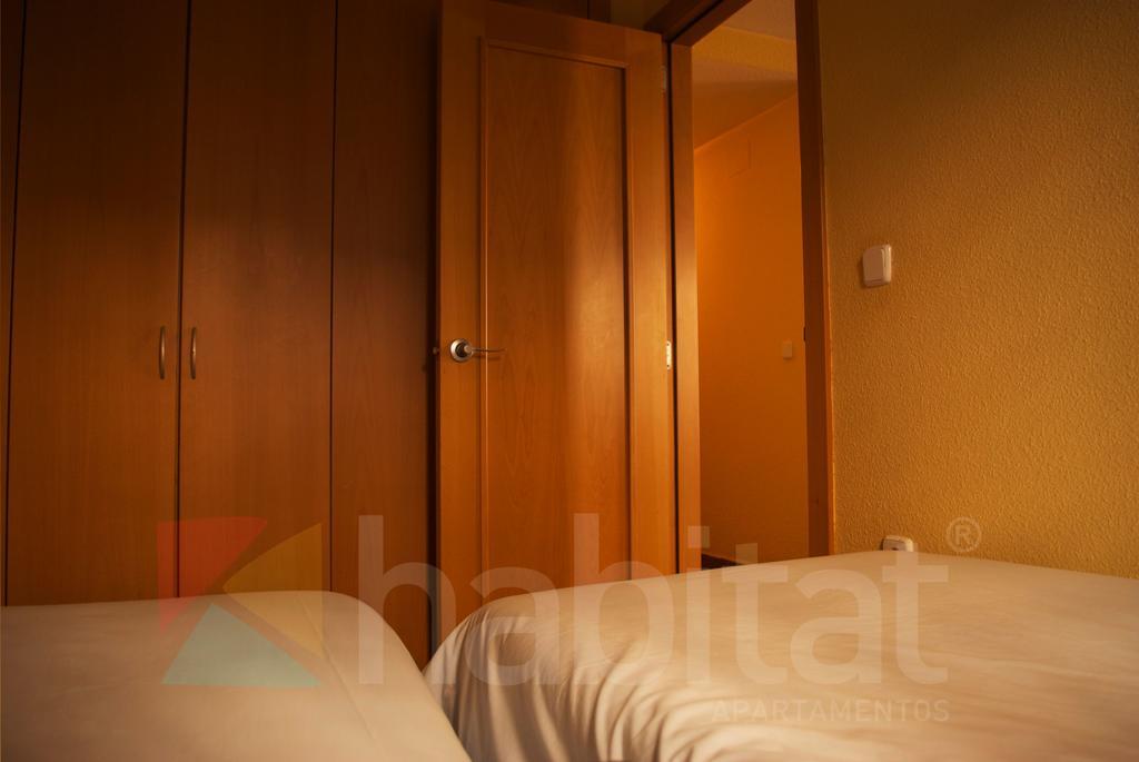 Apartamentos Habitat Zona Media 모나칠 외부 사진
