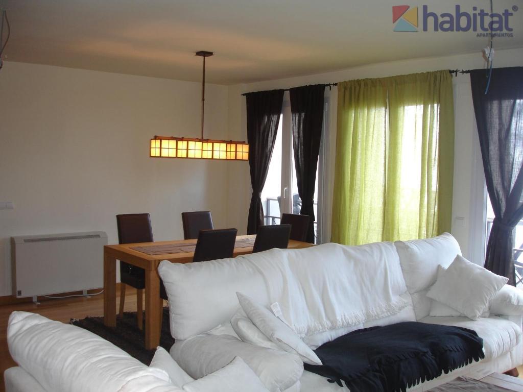 Apartamentos Habitat Zona Media 모나칠 외부 사진